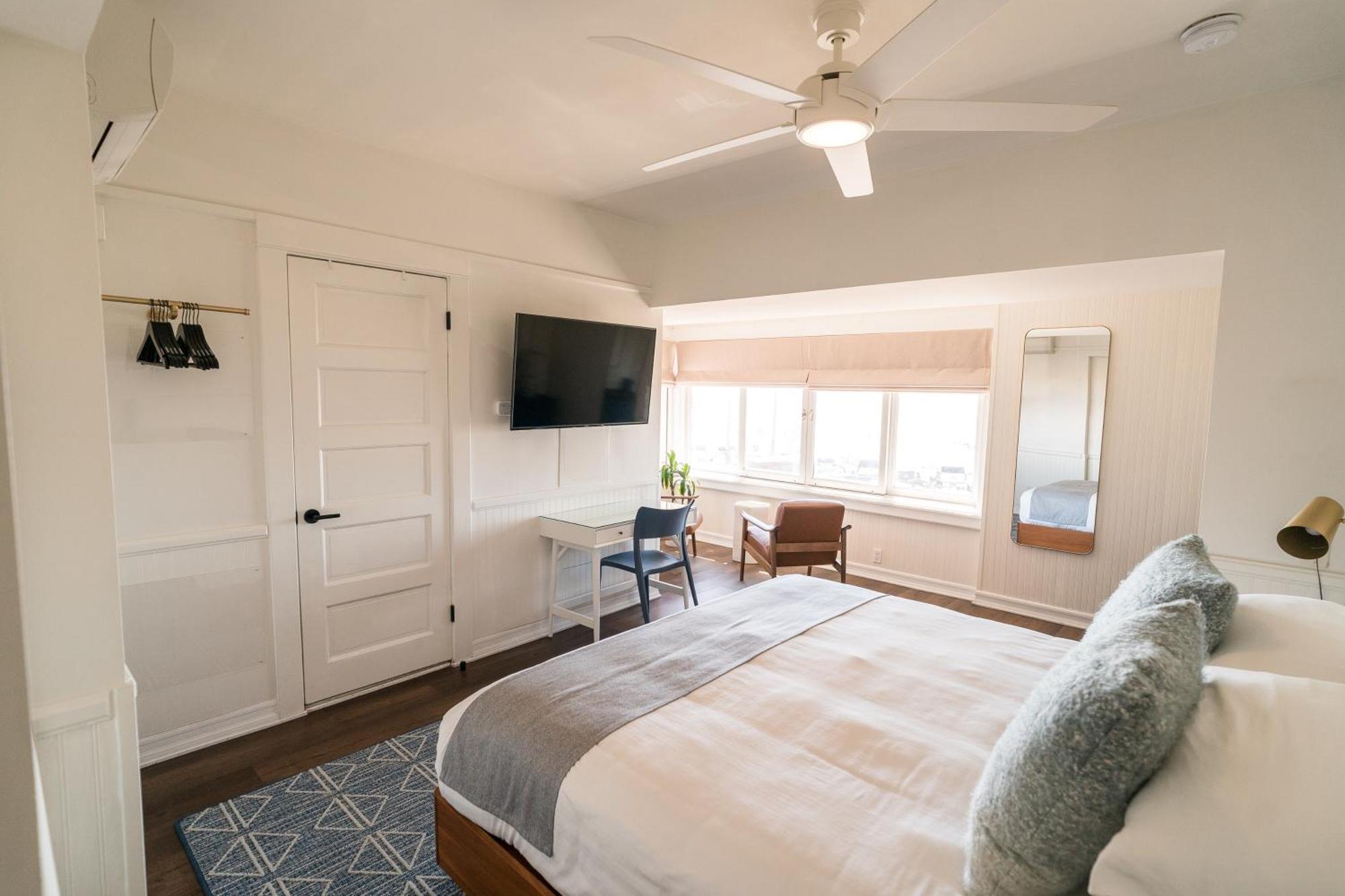 Newport Beach Hotel Luaran gambar
