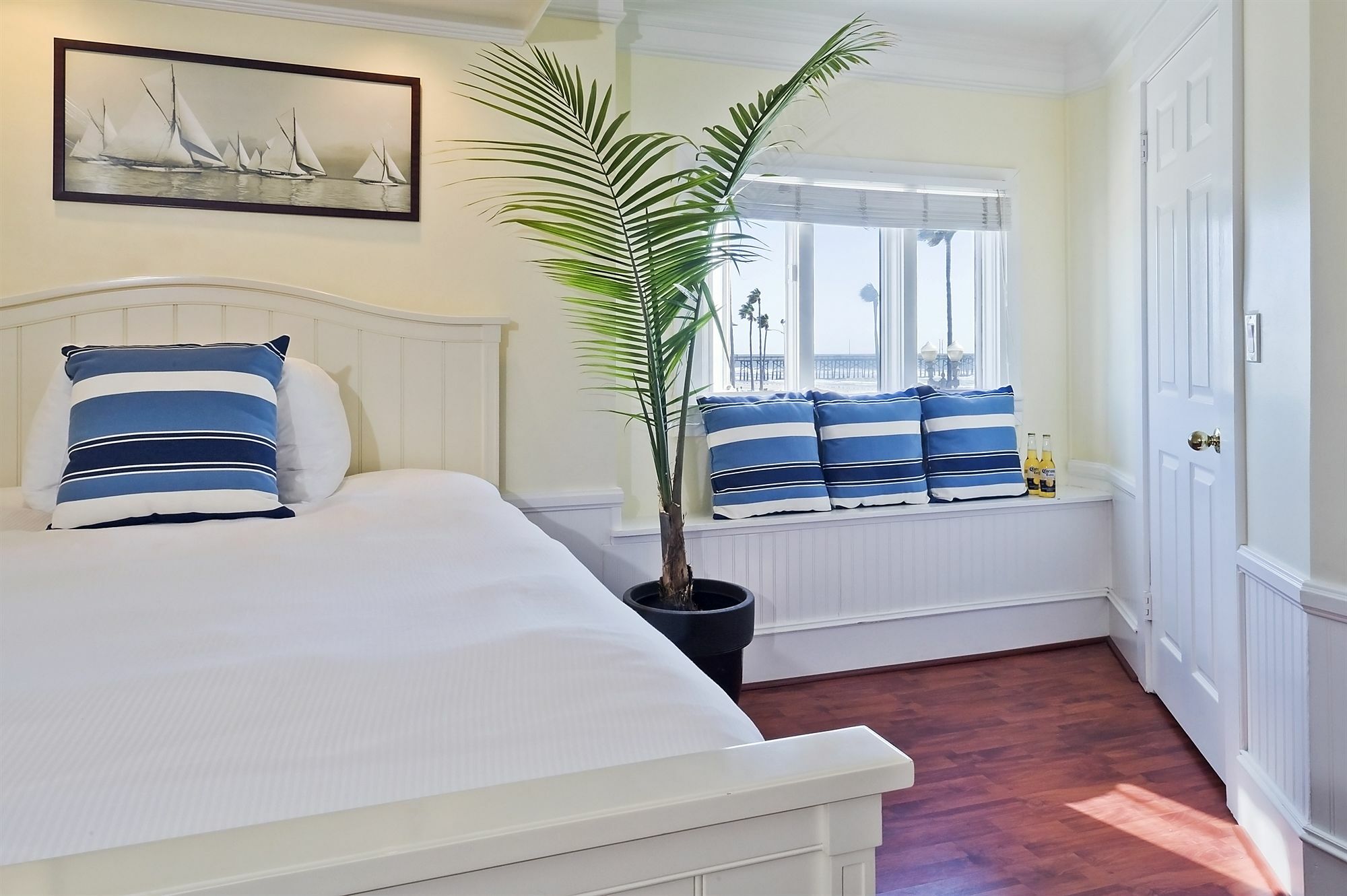 Newport Beach Hotel Luaran gambar